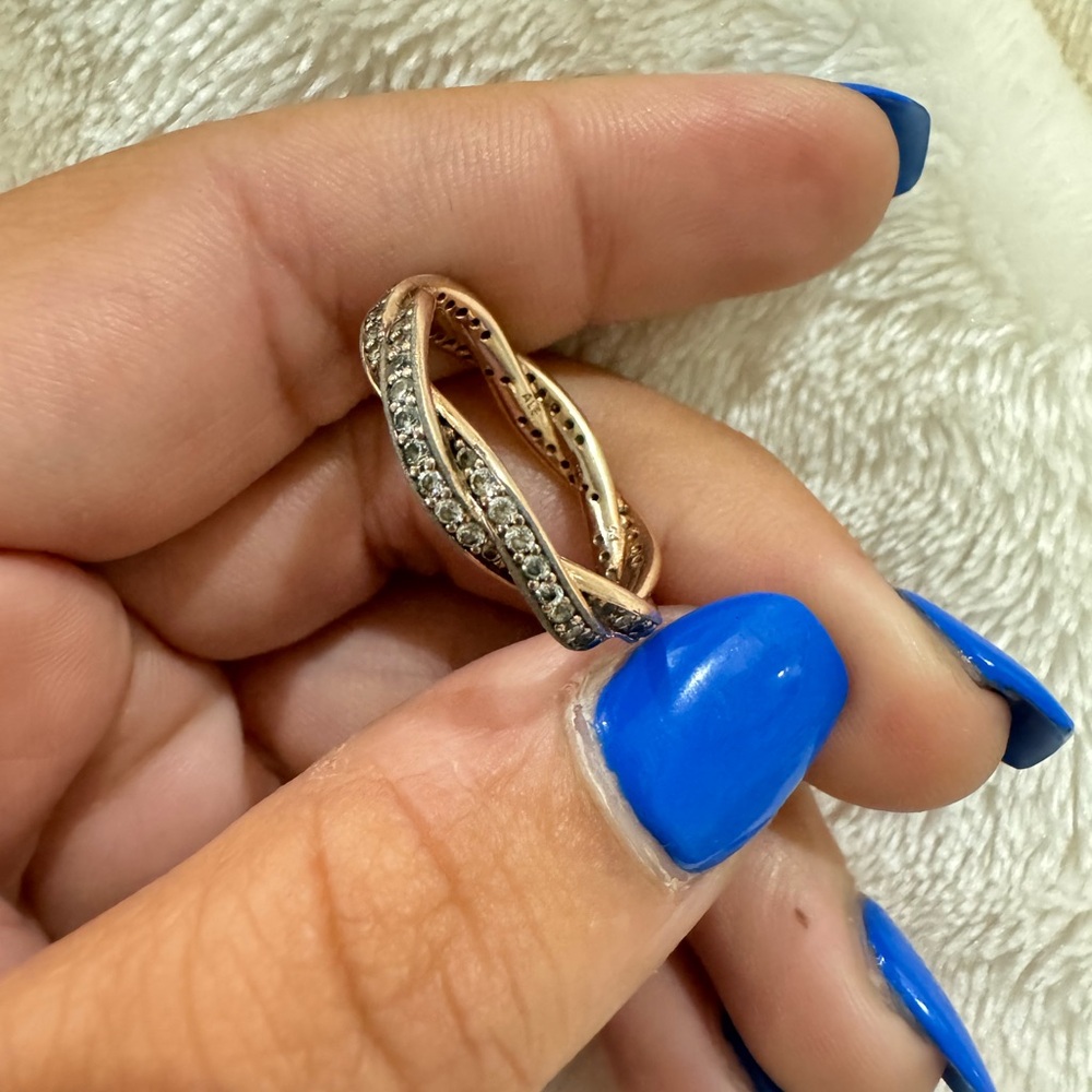 Pandora Twist of Fate ring